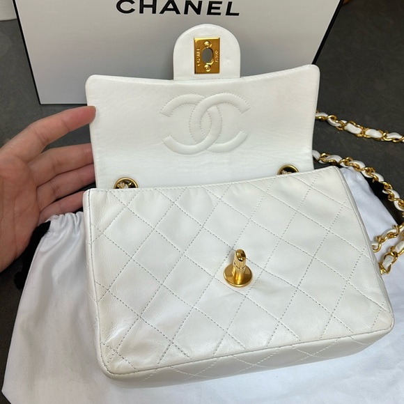 ❌sold❌ Chanel Mini Square Classic Flap Bag 24K Lambskin - Picture 9 of 17